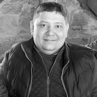 Исламов Рустам Исламов Рустам